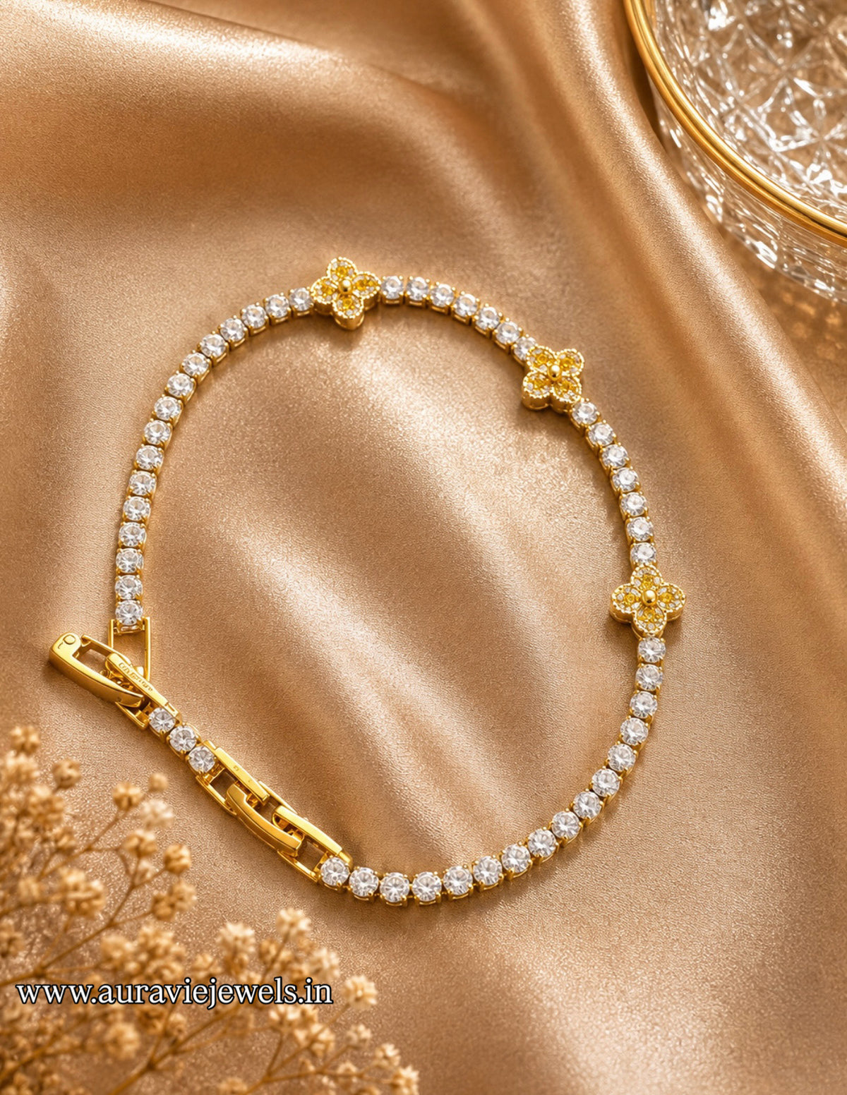 Luxe Clover Tennis Bracelet