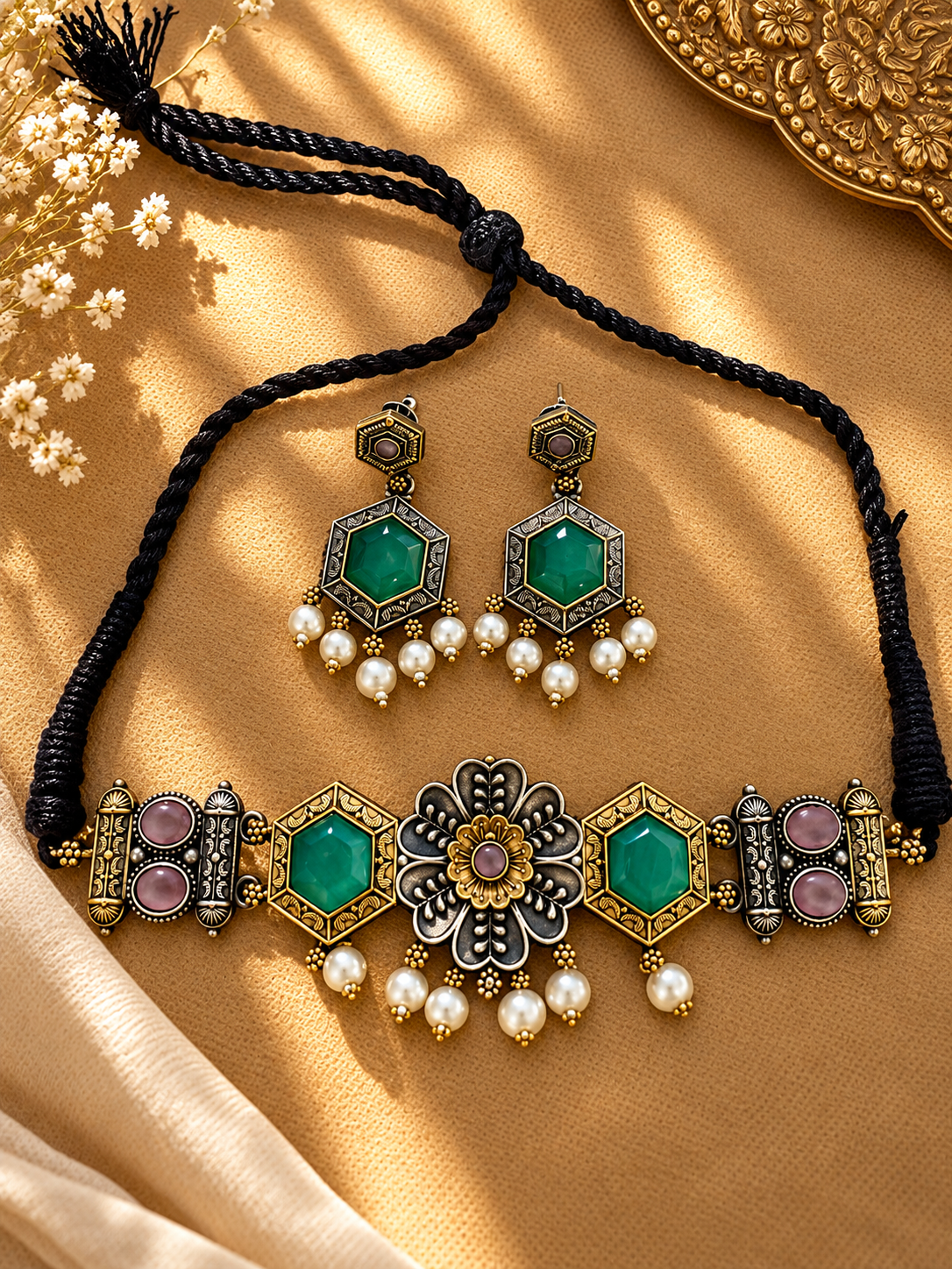 Emerald Heritage Floral Choker Set