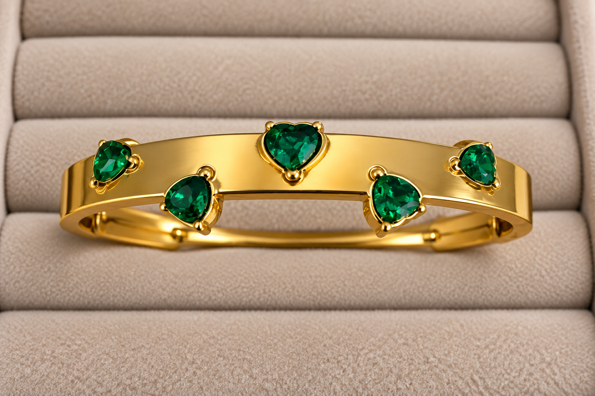 Emerald Heart Kada Bracelet